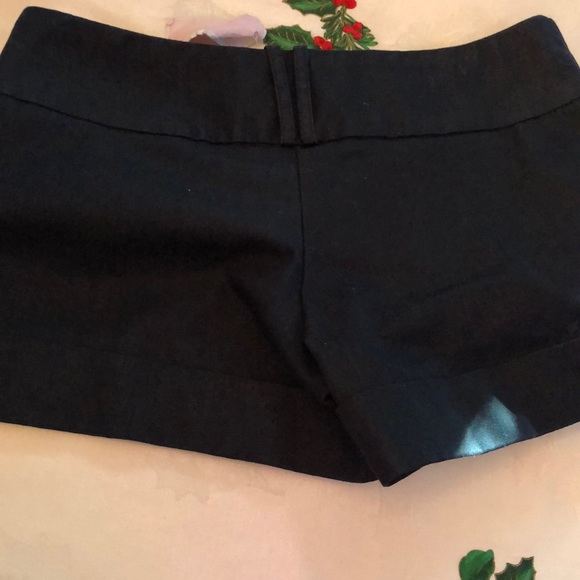 Shorts - Picture 4 of 4